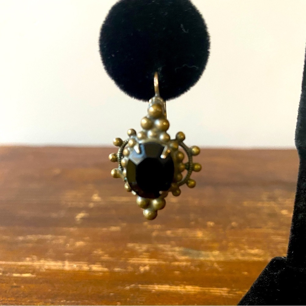 Jewelry BOGO -buy 1 get 1 50% off -Vinatge Earrings